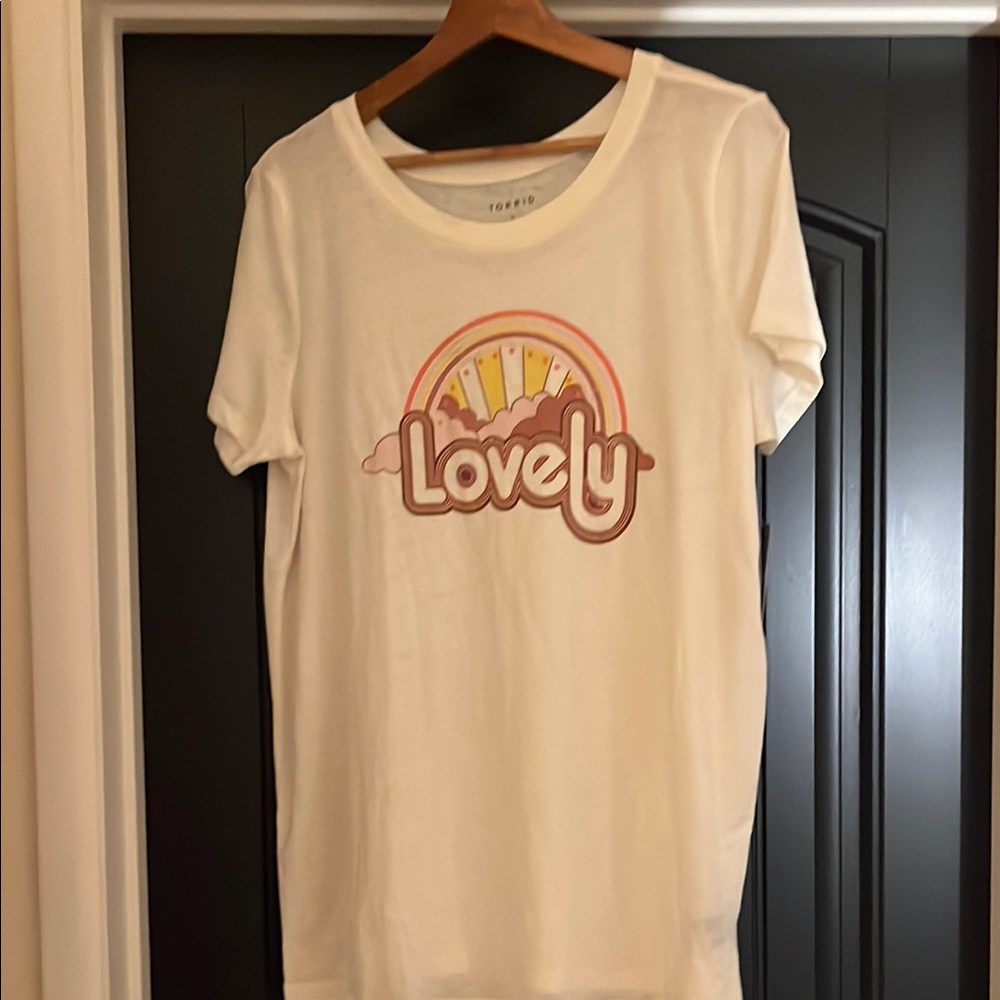 Love Cream Graphic Short Sleeve Tee